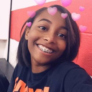 Meet your Posher, Rayana